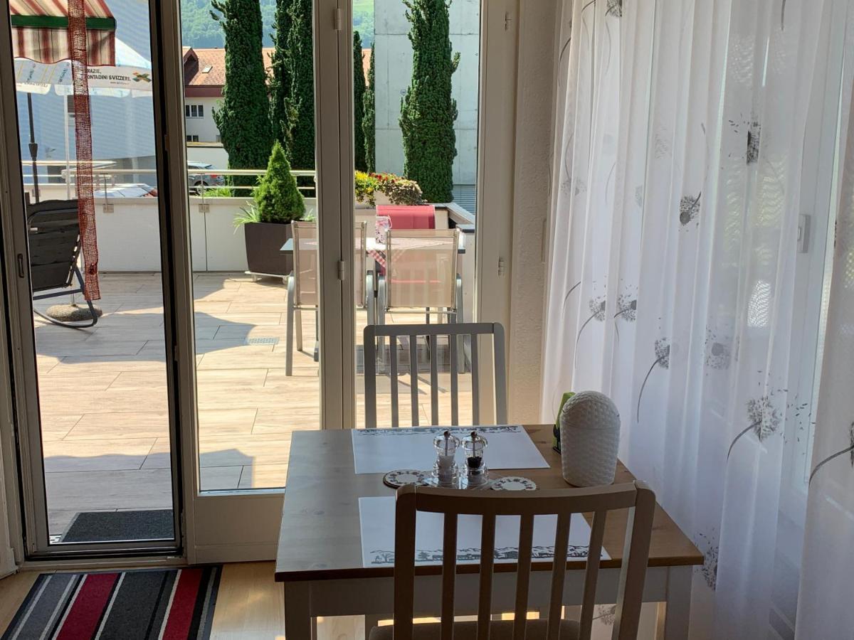 Pension Chalet Charme Siebnen Exteriör bild