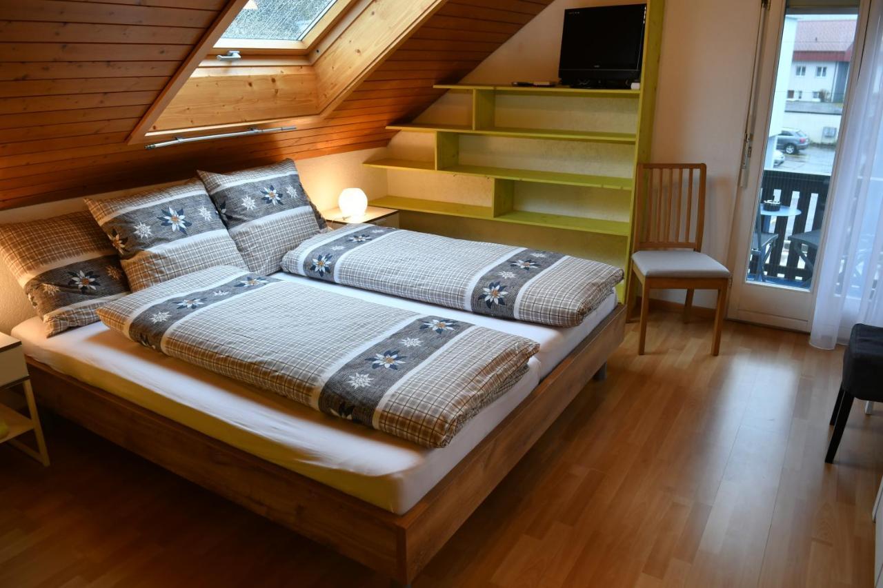Pension Chalet Charme Siebnen Exteriör bild