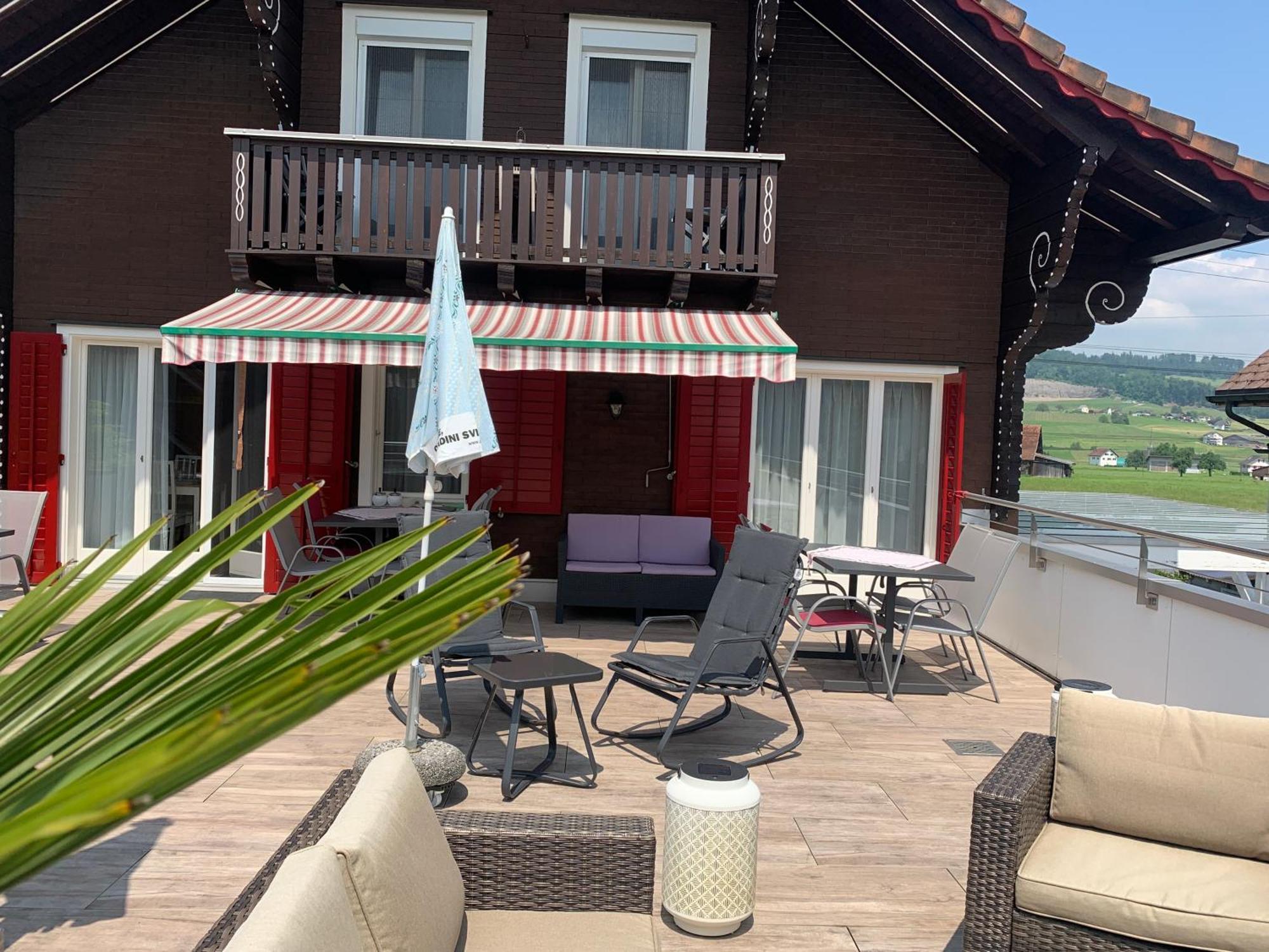 Pension Chalet Charme Siebnen Exteriör bild