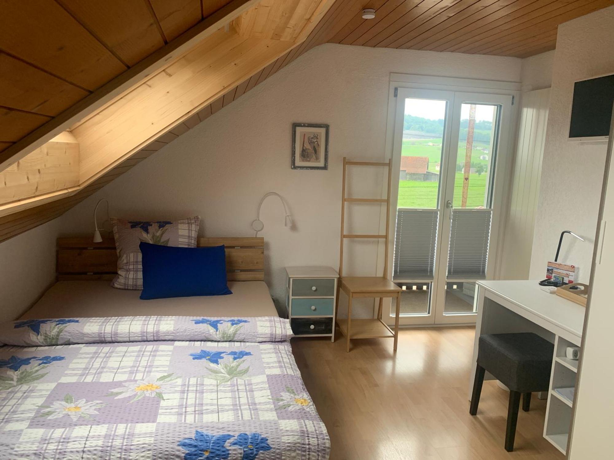 Pension Chalet Charme Siebnen Exteriör bild